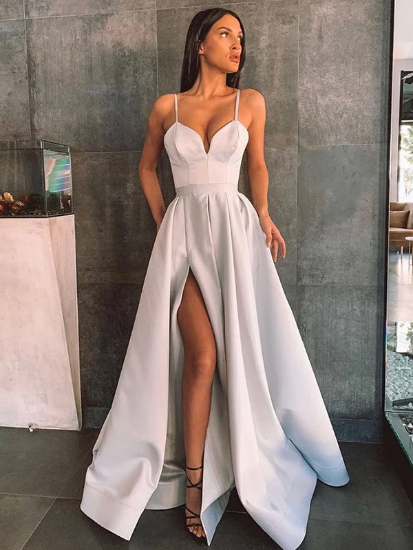 Long white dress spaghetti hot sale straps