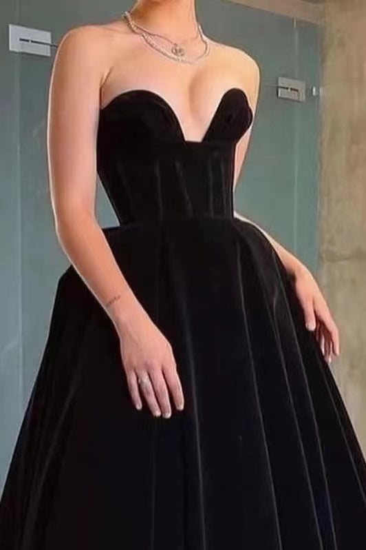 Black Strapless Sweetheart Sleeveless Evening Dress-ballbellauk