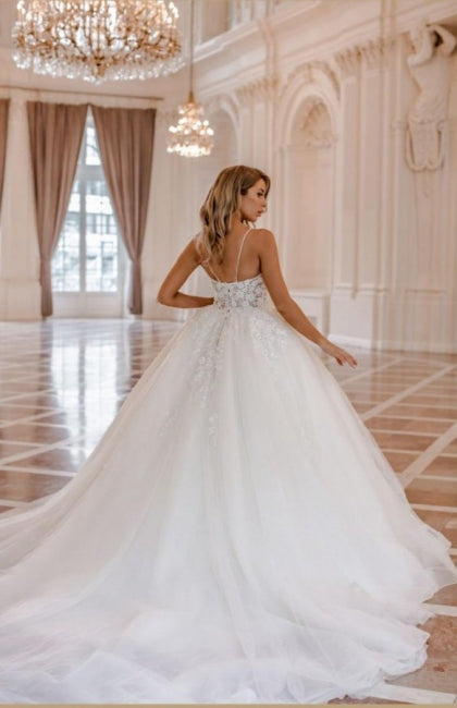 Charming Spaghetti-Straps Sleeveless Ball Gown Lace Bridal Gowns On Sale-ballbellauk