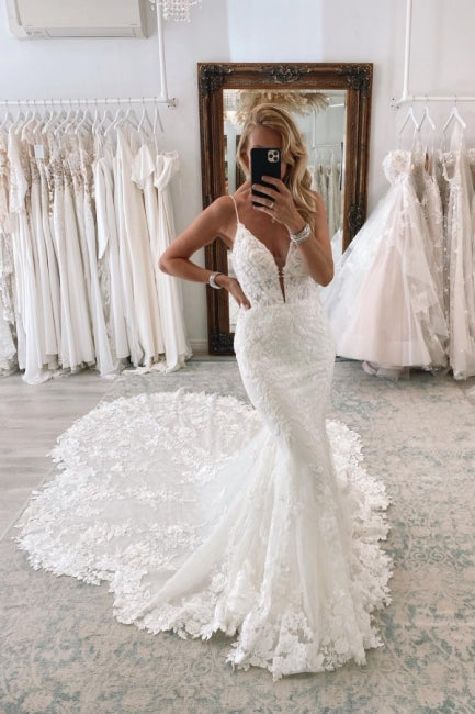 Chic Long White V-neck Mermaid Lace Wedding Dresses-ballbellauk