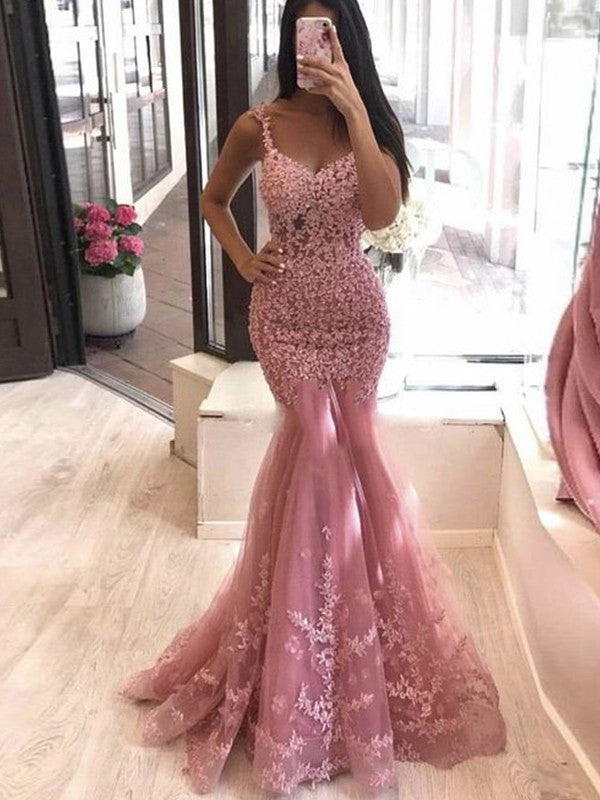 Chic Mermaid Lace With Appliques V-neck Sleeveless Prom Dress-ballbellauk