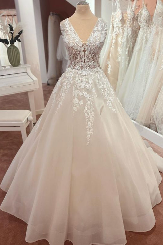 Dasida A-Line Tulle Wedding Dress UK with Appliques Lace and Beautiful Wide Straps-ballbellauk