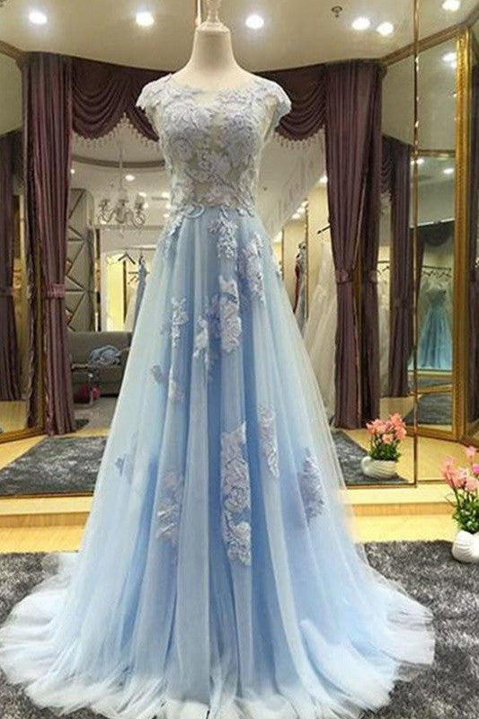 Elegant Tulle Ball Dress Appliques Scoop Sleeveless Prom Dress-ballbellauk