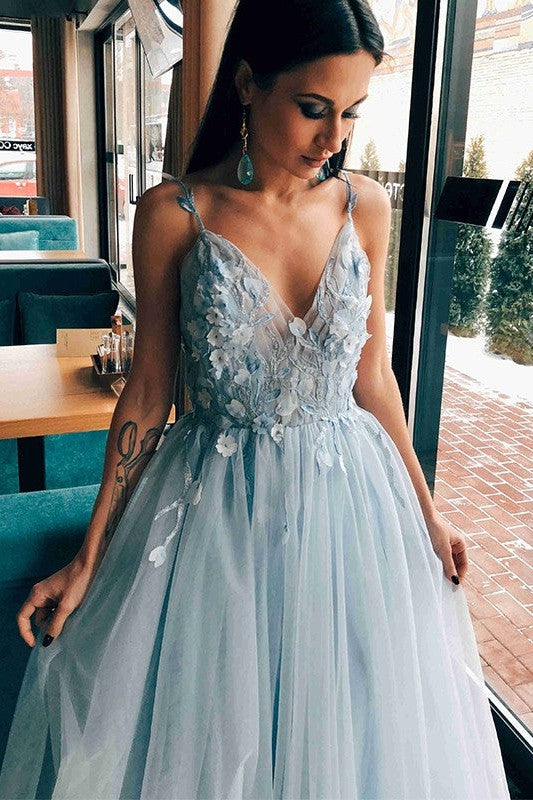 Elegant Tulle Ball Dress Appliques V-neck Sleeveless Long Prom Dress-ballbellauk