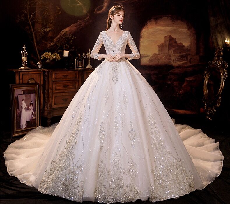 Elegant V-Neck Ball Gown Wedding Dress With Sequins Crystals Long Sleeves-ballbellauk