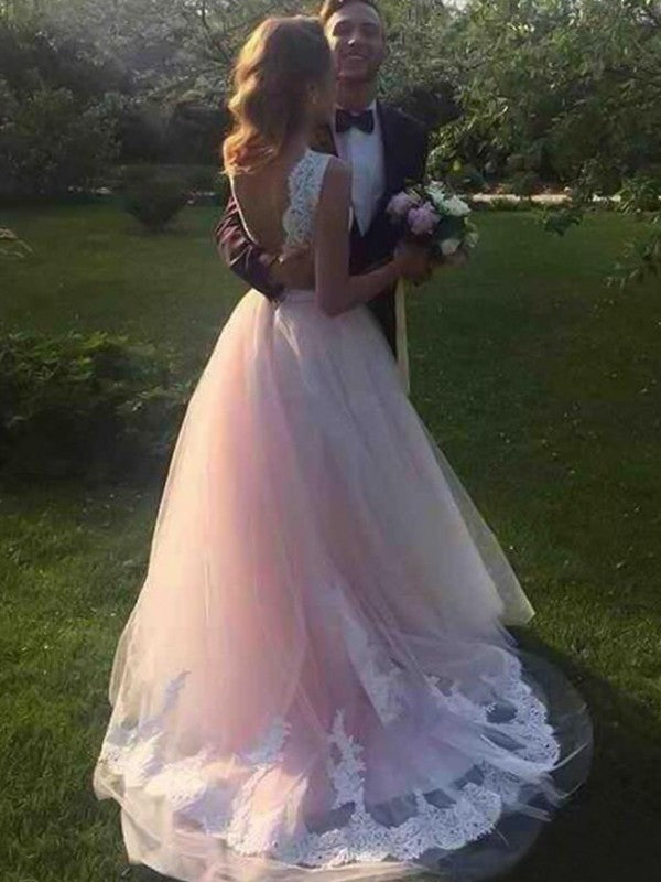 Gorgeous Bateau Sleeveless Lace Tulle Prom Dress-ballbellauk