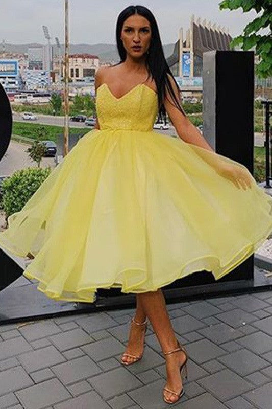 Gorgeous Ruffles Organza Sleeveless Sweetheart Knee-Length Homecoming Dress-ballbellauk