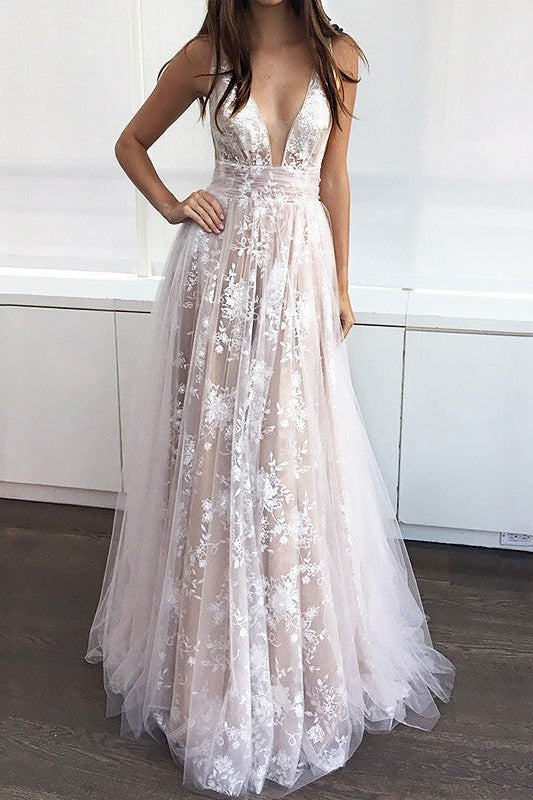 Gorgeous V-neck Long Tulle Sleeveless With Appliques Prom Dress-ballbellauk