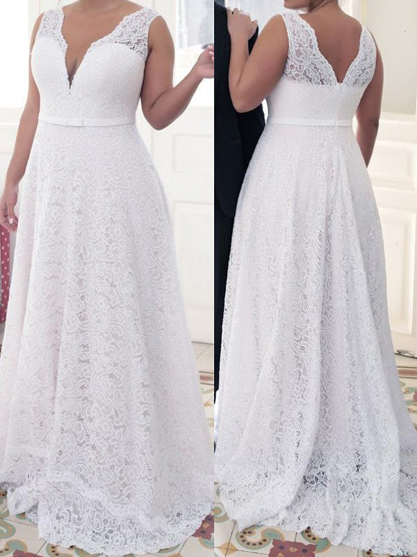 Gorgeous V-neck Sleeveless Lace Lace Plus Size Prom Dress-ballbellauk