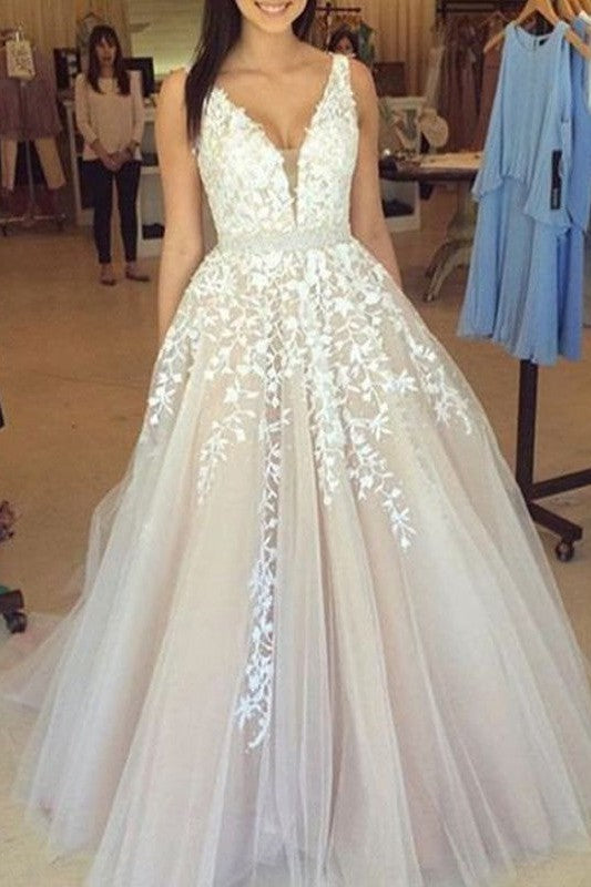 Gorgeous V-Neck Sleeveless With Appliques Tulle Prom Dress-ballbellauk