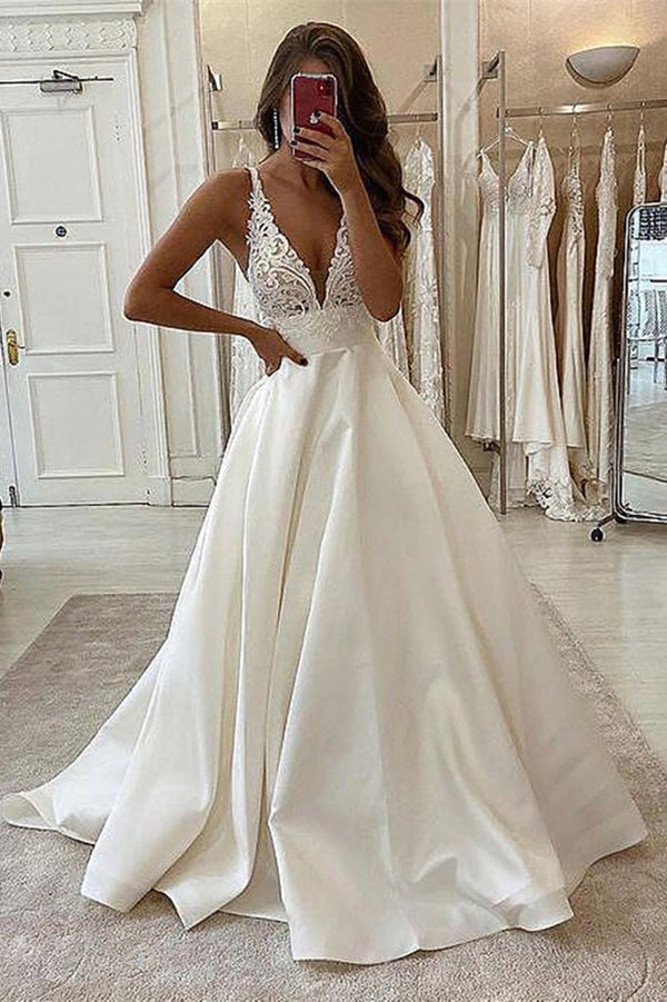 Modern V-Neck Sleeveless Appliques Wedding Dress UK-ballbellauk