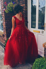 Sleeveless Amazing Long V-neck With Appliques Tulle Prom Dress online-ballbellauk