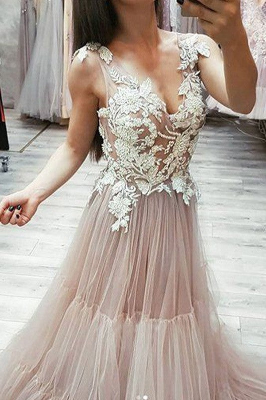 Sleeveless Amazing V-neck With Appliques Tulle Prom Dress-ballbellauk