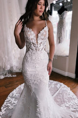 Spaghetti Straps Mermaid Long Lace Wedding Dresses with Chapel Train-ballbellauk