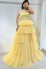 Stunning Strapless Sleeveless Tulle Prom Dress UK with Layered Daffodil Design-ballbellauk