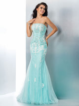 Chic Mermaid Strapless With Appliques Sleeveless Long Lace Prom Dress
