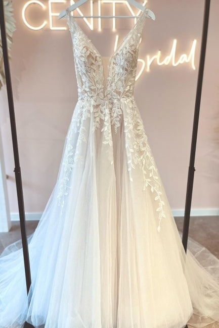Charming Long V-Neck Sleeveless Lace Bridal Gowns On Sale