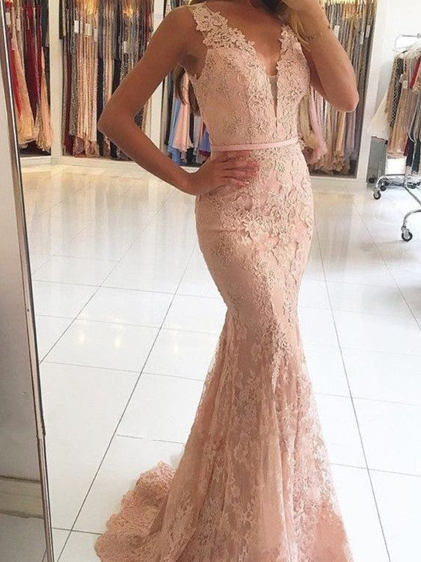 Chic Mermaid V-neck Sleeveless  Lace With Appliques Prom Dress