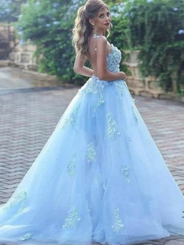 Elegant Tulle Ball Dress Appliques Bateau Sleeveless  Prom Dress