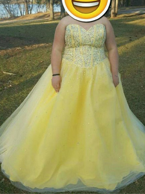 Yellow plus size deals prom dress