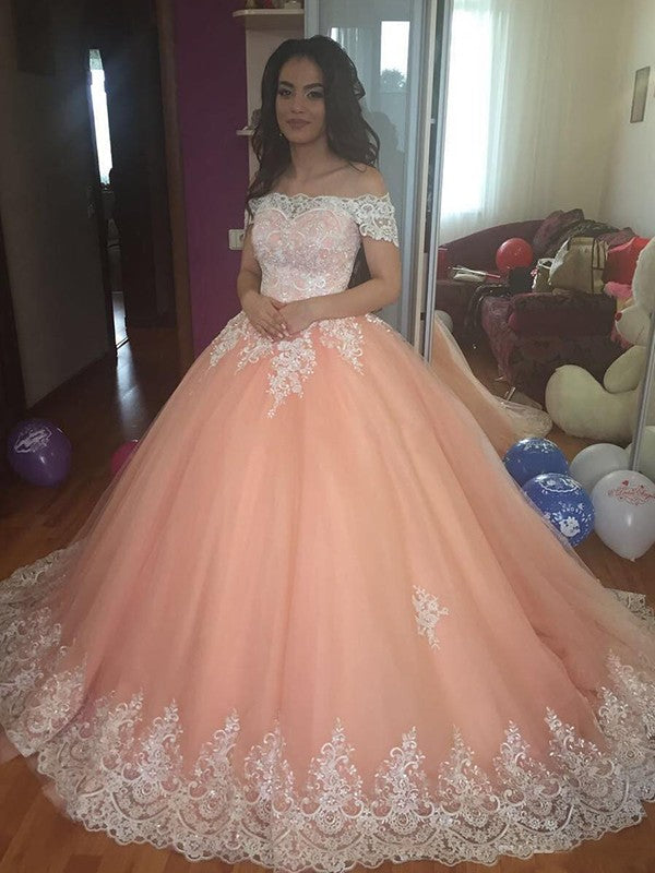 Ball Gown Sleeveless Off-the-Shoulder Court Train Tulle Lace Prom Dress