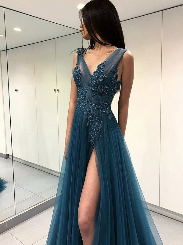 Sleeveless Amazing V-neck Long With Appliques Tulle Prom Dress