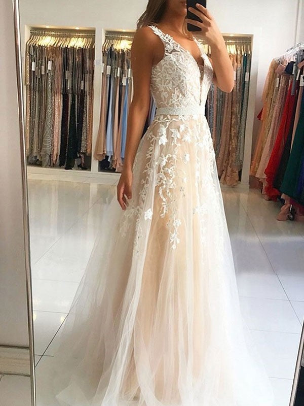 Gorgeous V-neck  Sleeveless With Appliques Tulle Prom Dress online