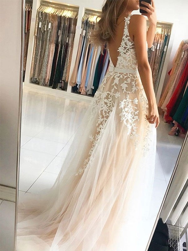 Gorgeous V-neck  Sleeveless With Appliques Tulle Prom Dress online