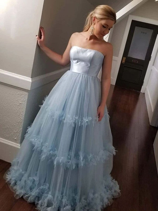 Gorgeous Tulle Ruffles Strapless Sleeveless  Prom Dress