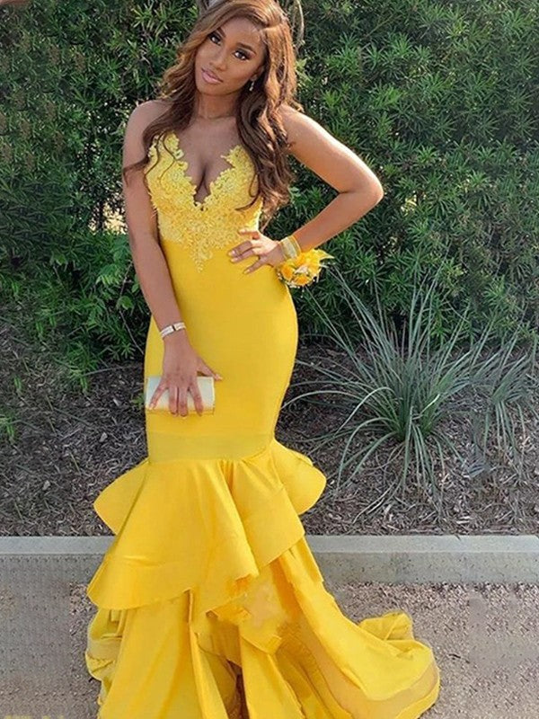 Chic Mermaid Stretch Crepe With Appliques V-neck Sleeveless  Prom Dress