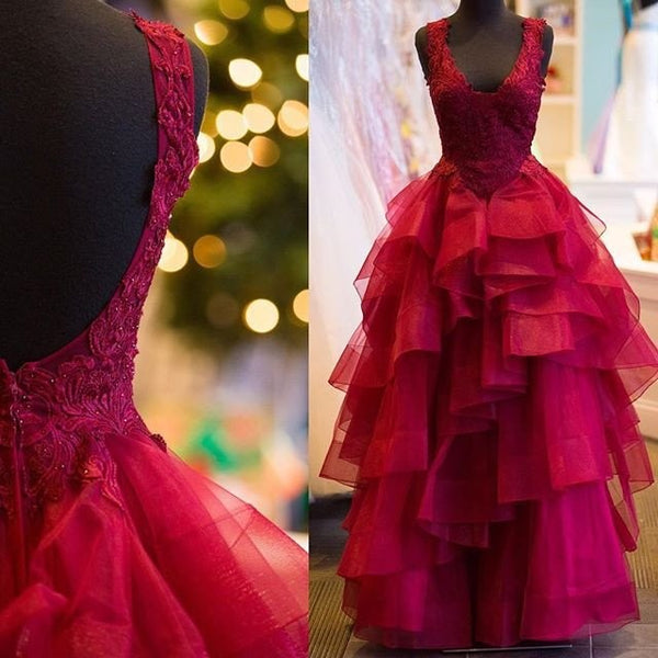 Ball Gown Sleeveless With Appliques V-Neck Long Tulle Prom Dress